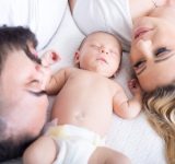 Maternità surrogata per genitori single
